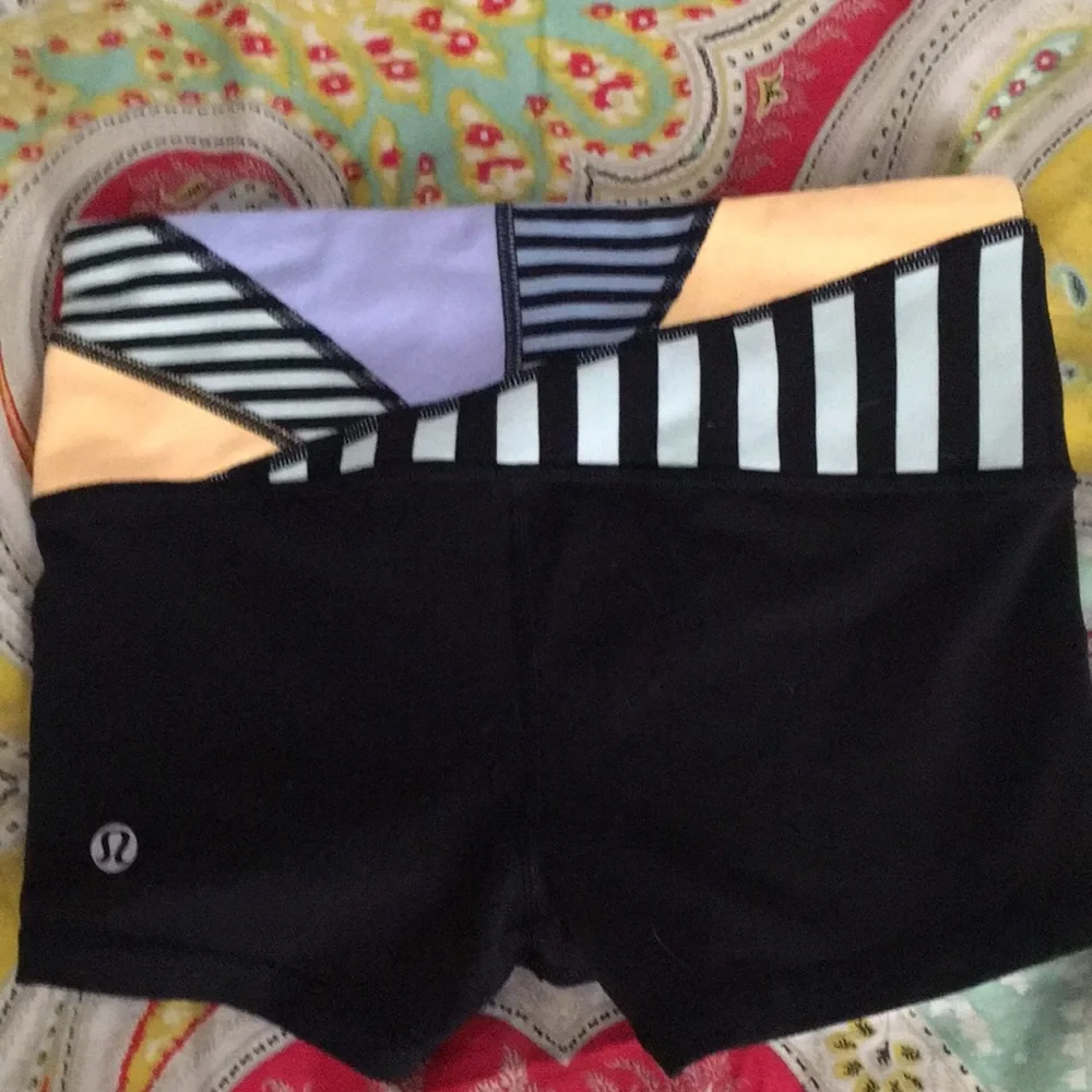 lululemon athletica Black Shorts with Pastel Peach and Lavender Accent Waistband